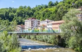 Vista de San Martín del Rey Aurelio